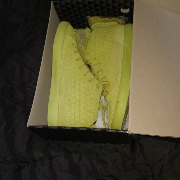 Patrick - Picture 3 of 3